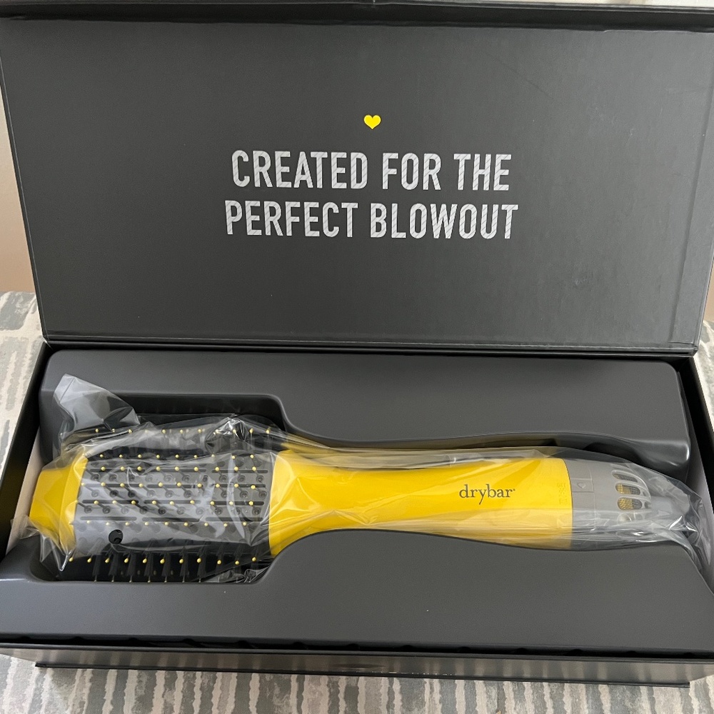 Drybar Double Shot Oval Dryer Brush - NWB